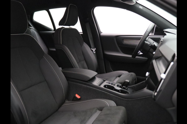 Volvo XC40 2.0 B3 Core 163pk Camera | Adapt. Cruise | Navi | Parkeersens. v+a | Trekhaak elektrisch uitklapbaar