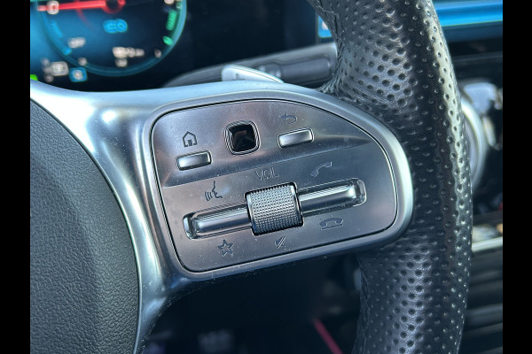 Mercedes-Benz B-Klasse 250e AMG // Trekhaakl // Caplay // Camera // Sfeerverlichting // Nightpakket