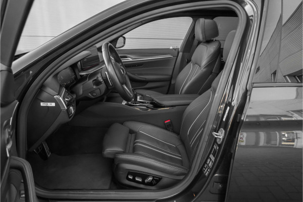 BMW 5 Serie Touring 530i xDrive High Executive M-Sport Pano Active Steering ACC Laser HUD