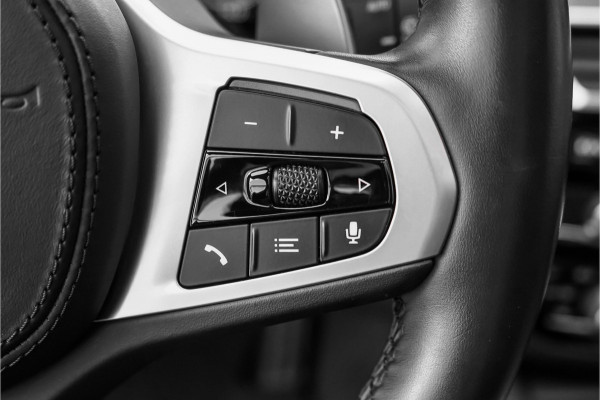 BMW 5 Serie Touring 530i xDrive High Executive M-Sport Pano Active Steering ACC Laser HUD