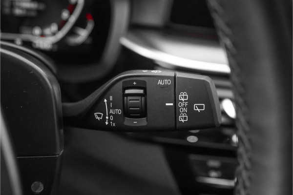BMW 5 Serie Touring 530i xDrive High Executive M-Sport Pano Active Steering ACC Laser HUD