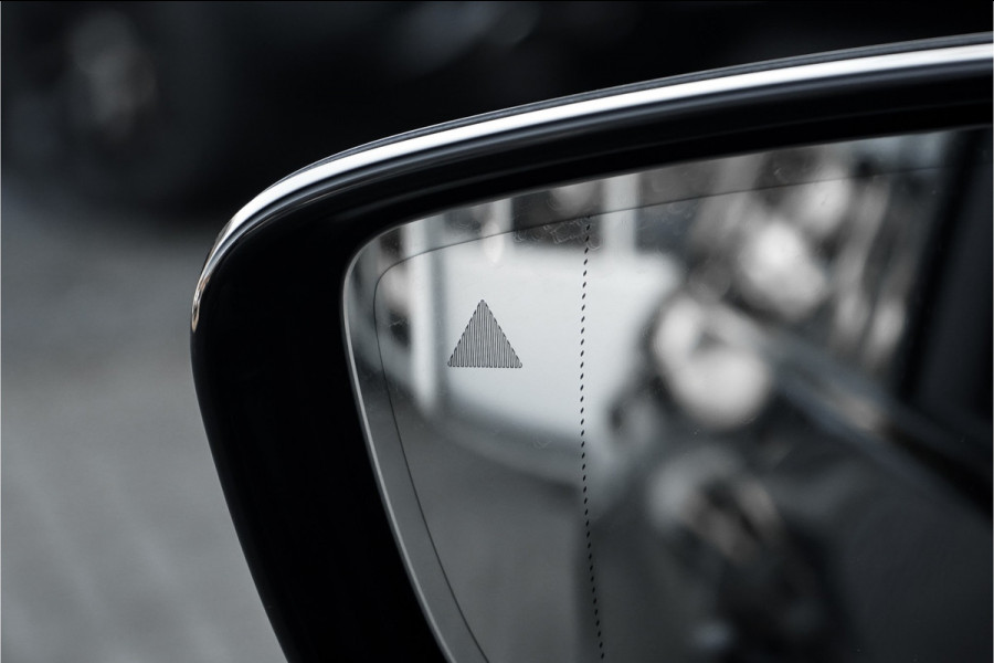 BMW 5 Serie Touring 530i xDrive High Executive M-Sport Pano Active Steering ACC Laser HUD