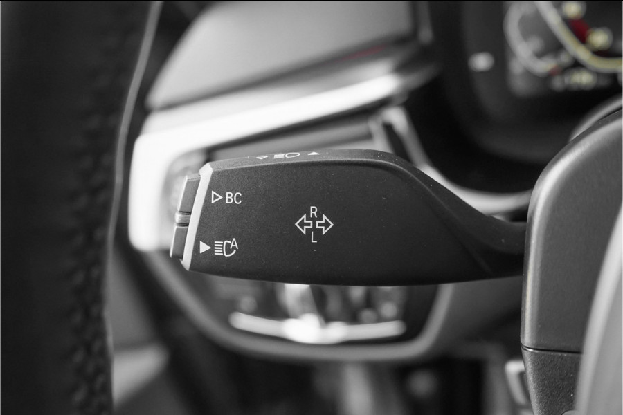 BMW 5 Serie Touring 530i xDrive High Executive M-Sport Pano Active Steering ACC Laser HUD