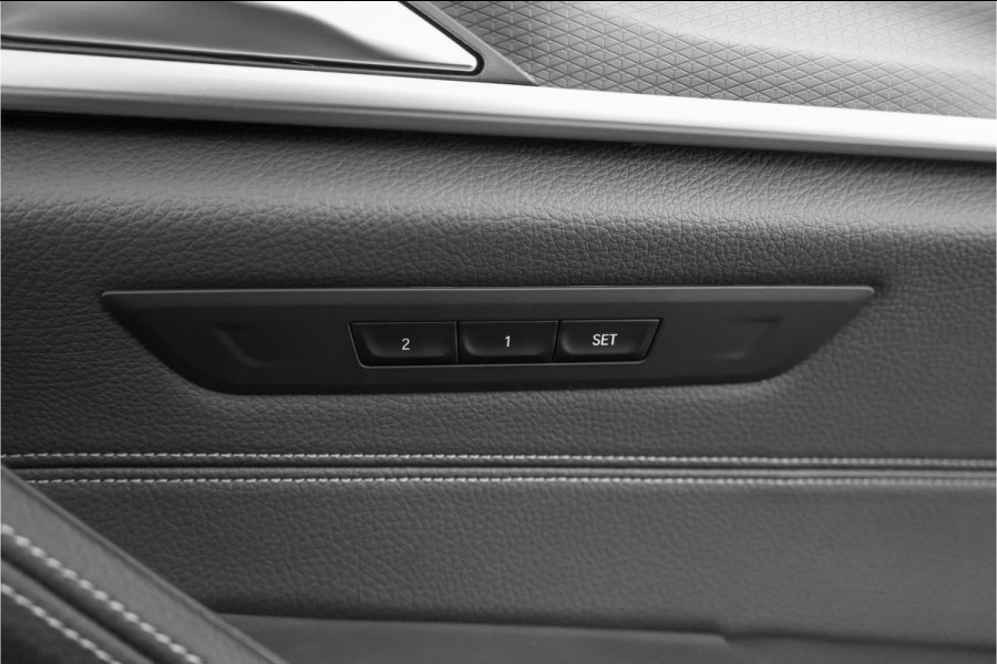 BMW 5 Serie Touring 530i xDrive High Executive M-Sport Pano Active Steering ACC Laser HUD