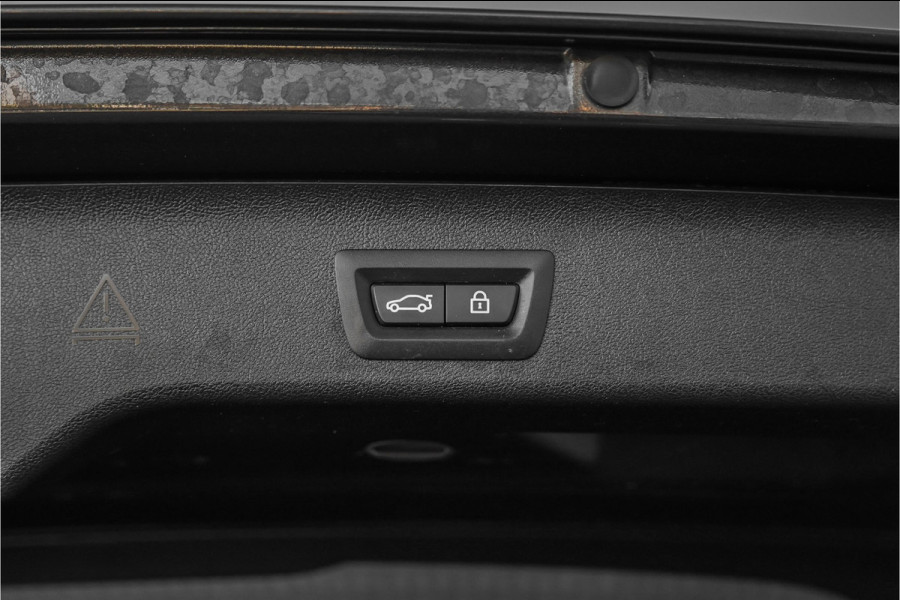 BMW 5 Serie Touring 530i xDrive High Executive M-Sport Pano Active Steering ACC Laser HUD