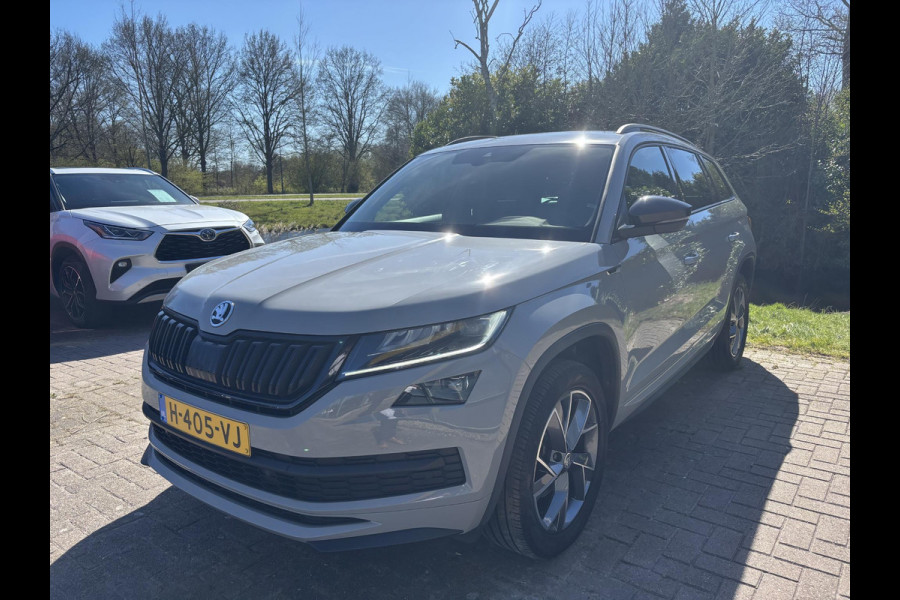 Škoda Kodiaq 1.5 TSI Sportline Business 150pk | Stoelverwarming | Adaptive cruise control | Elektrische achterklep | Keyless entry