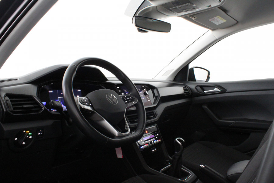 Volkswagen T-Cross 1.0 TSI Life > Camera/Smoky Gray/All season banden...