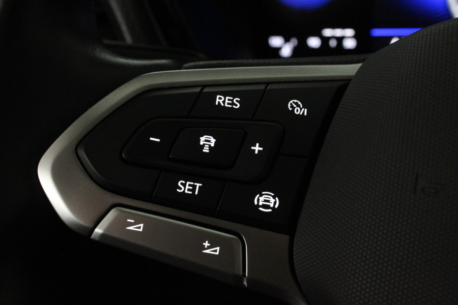 Volkswagen T-Cross 1.0 TSI Life > Camera/Smoky Gray/All season banden...