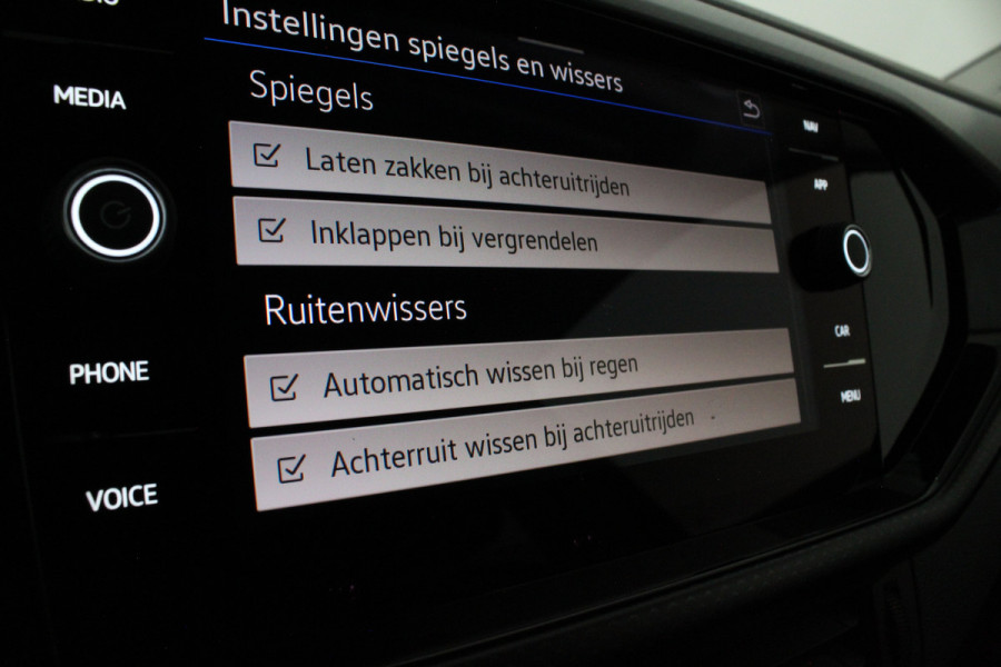 Volkswagen T-Cross 1.0 TSI Life > Camera/Smoky Gray/All season banden...