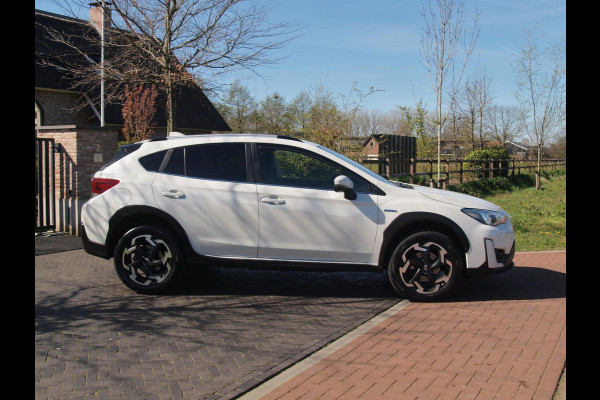 Subaru XV 2.0i e-BOXER | Trekhaak | Trekgewicht geremd 1270kg | Camera | NL-Auto |