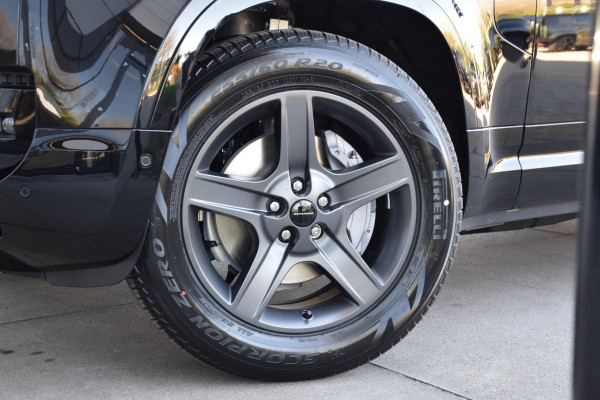 Land Rover Defender P300e 110 Dynamic SE Edition | Trekhaak | Pano | Cold Climate