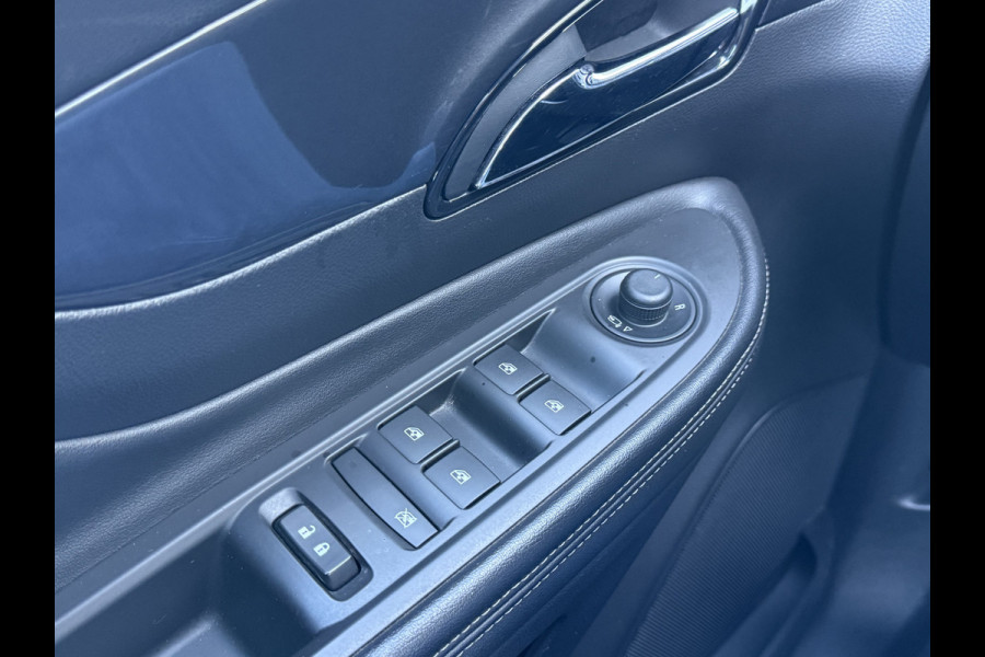 Opel Mokka X 1.4 Turbo Innovation | Schuifdak | Leder | Trekhaak | Winter-pakket | 19 inch