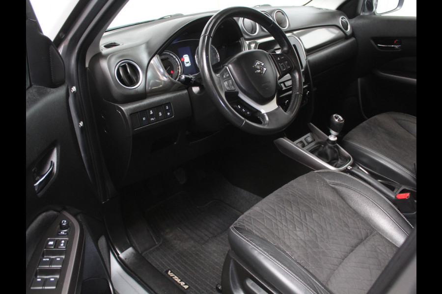 Suzuki Vitara 1.4 Boosterjet Style Smart Hybrid NAVI | CARPLAY | CAMERA | CLIMATE | HALFLEER | LED | STOELVERW | ADAPCRUISE | PANODAK | LMV17