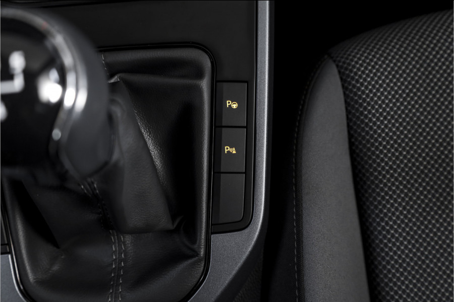 Seat Arona 1.0 TSI 95 PK Style | Dig. Cockpit | Cruise | PDC | Camera | App. Connect | ECC | LM 17" |