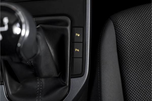 Seat Arona 1.0 TSI 95 PK Style | Dig. Cockpit | Cruise | PDC | Camera | App. Connect | ECC | LM 17" |