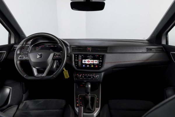 Seat Arona 1.0 TSI 110 PK FR Business Intense - Automaat | Dig. Cockpit | Cruise | PDC | Camera | NAV + App. Connect | ECC | Trekhaak | LM 18" |