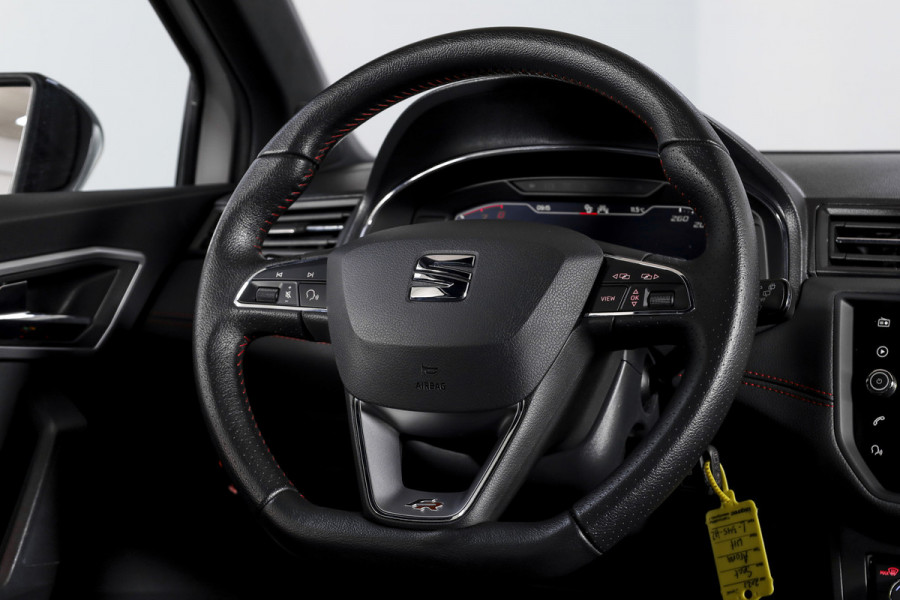 Seat Arona 1.0 TSI 110 PK FR Business Intense - Automaat | Dig. Cockpit | Cruise | PDC | Camera | NAV + App. Connect | ECC | Trekhaak | LM 18" |