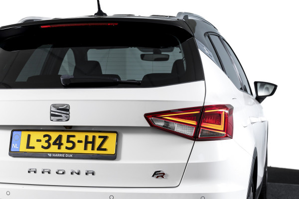 Seat Arona 1.0 TSI 110 PK FR Business Intense - Automaat | Dig. Cockpit | Cruise | PDC | Camera | NAV + App. Connect | ECC | Trekhaak | LM 18" |