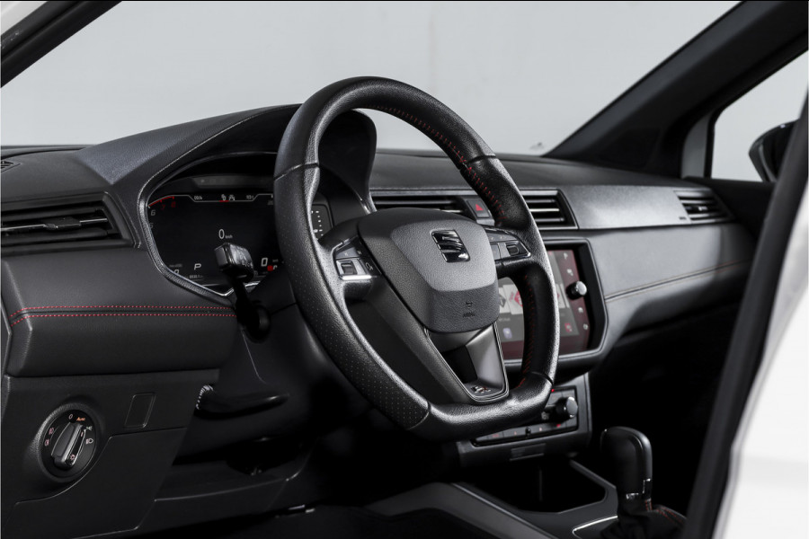 Seat Arona 1.0 TSI 110 PK FR Business Intense - Automaat | Dig. Cockpit | Cruise | PDC | Camera | NAV + App. Connect | ECC | Trekhaak | LM 18" |