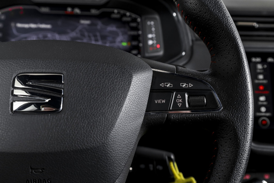 Seat Arona 1.0 TSI 110 PK FR Business Intense - Automaat | Dig. Cockpit | Cruise | PDC | Camera | NAV + App. Connect | ECC | Trekhaak | LM 18" |