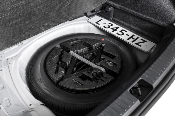 Seat Arona 1.0 TSI 110 PK FR Business Intense - Automaat | Dig. Cockpit | Cruise | PDC | Camera | NAV + App. Connect | ECC | Trekhaak | LM 18" |