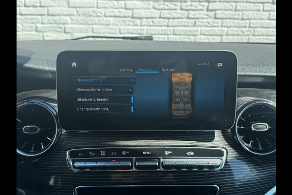 Mercedes-Benz V-Klasse 300d Lang 9G M-bux Leder Elektrische klep Trekhaak afneembaar Camera Verwarmde stoelen