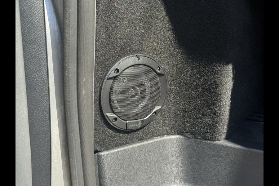 Mercedes-Benz V-Klasse 300d Lang 9G M-bux Leder Elektrische klep Trekhaak afneembaar Camera Verwarmde stoelen