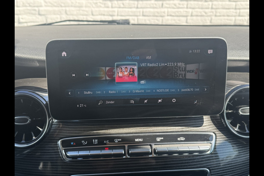 Mercedes-Benz V-Klasse 300d Lang 9G M-bux Leder Elektrische klep Trekhaak afneembaar Camera Verwarmde stoelen