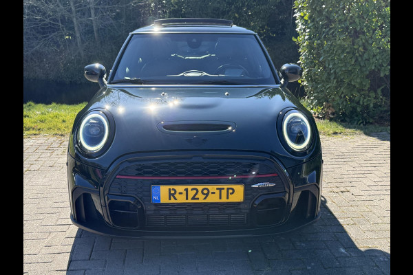 MINI Mini 2.0 John Cooper Works Essential | 231pk | Harman kardon | Leder | Panoramadak | Stuur & Stoelverwarming | Head-Up | Parkeersensoren |  Full Options.