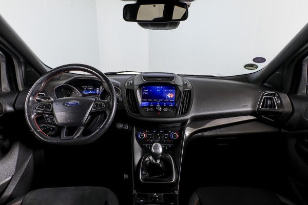 Ford Kuga 1.5 EcoBoost 150 PK ST Line | Cruise | Winterpakket | PDC | Camera | Bi-Xenon | NAV + App. Connect | ECC | Elek. Klep | Afn. Trekhaak | LM 18" |