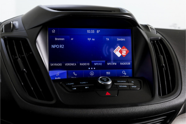 Ford Kuga 1.5 EcoBoost 150 PK ST Line | Cruise | Winterpakket | PDC | Camera | Bi-Xenon | NAV + App. Connect | ECC | Elek. Klep | Afn. Trekhaak | LM 18" |