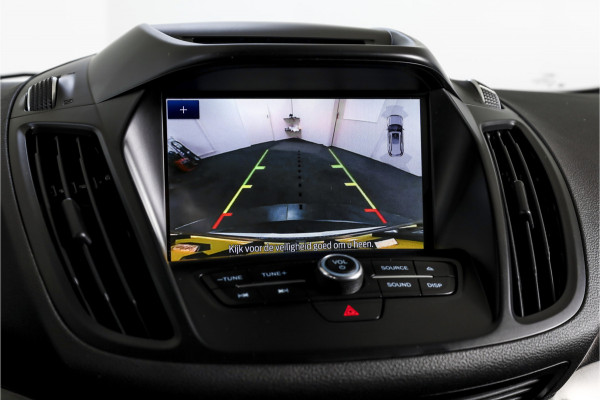 Ford Kuga 1.5 EcoBoost 150 PK ST Line | Cruise | Winterpakket | PDC | Camera | Bi-Xenon | NAV + App. Connect | ECC | Elek. Klep | Afn. Trekhaak | LM 18" |