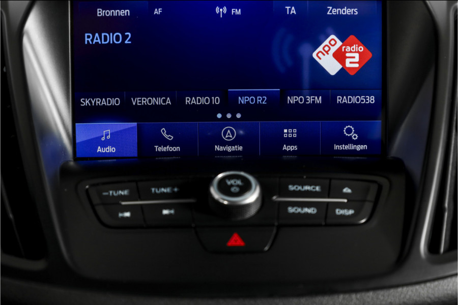 Ford Kuga 1.5 EcoBoost 150 PK ST Line | Cruise | Winterpakket | PDC | Camera | Bi-Xenon | NAV + App. Connect | ECC | Elek. Klep | Afn. Trekhaak | LM 18" |