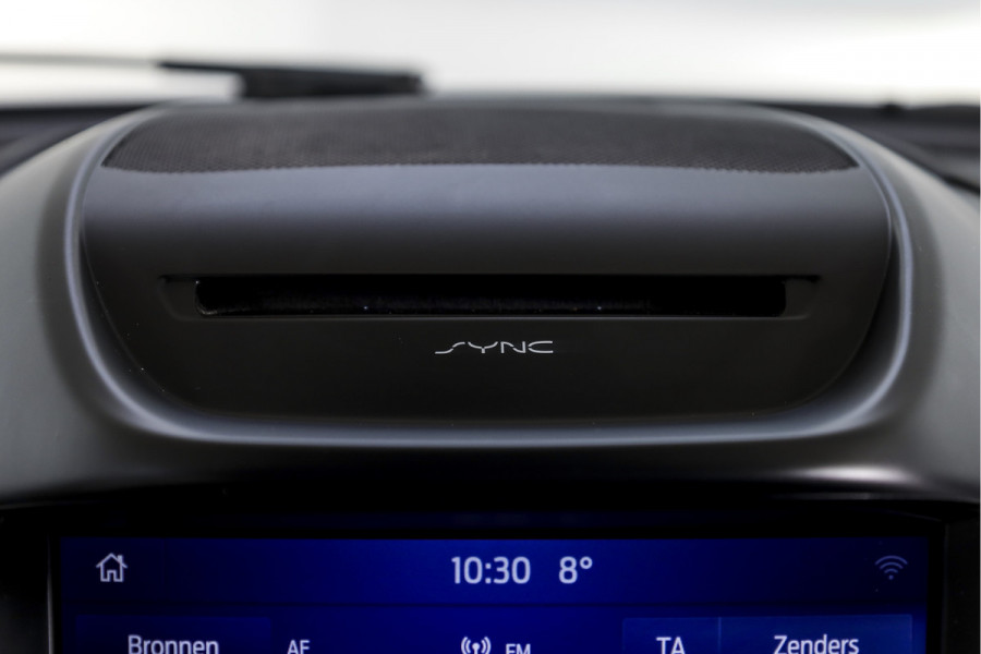 Ford Kuga 1.5 EcoBoost 150 PK ST Line | Cruise | Winterpakket | PDC | Camera | Bi-Xenon | NAV + App. Connect | ECC | Elek. Klep | Afn. Trekhaak | LM 18" |