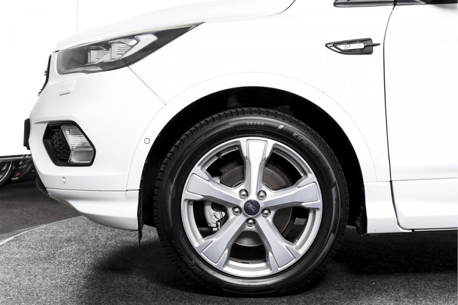 Ford Kuga 1.5 EcoBoost 150 PK ST Line | Cruise | Winterpakket | PDC | Camera | Bi-Xenon | NAV + App. Connect | ECC | Elek. Klep | Afn. Trekhaak | LM 18" |