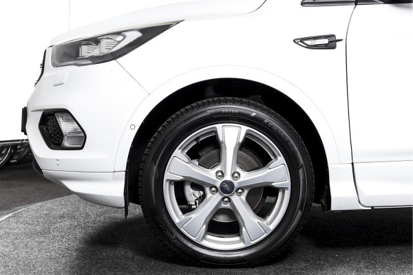 Ford Kuga 1.5 EcoBoost 150 PK ST Line | Cruise | Winterpakket | PDC | Camera | Bi-Xenon | NAV + App. Connect | ECC | Elek. Klep | Afn. Trekhaak | LM 18" |
