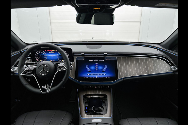Mercedes-Benz E-Klasse 300 e Business Solution Luxury | Winterpakket | Comfortpakket Plus | Parkeerpakket met 360°-camera | Trekhaak | Stoelverwarming | Smartphone integratie |