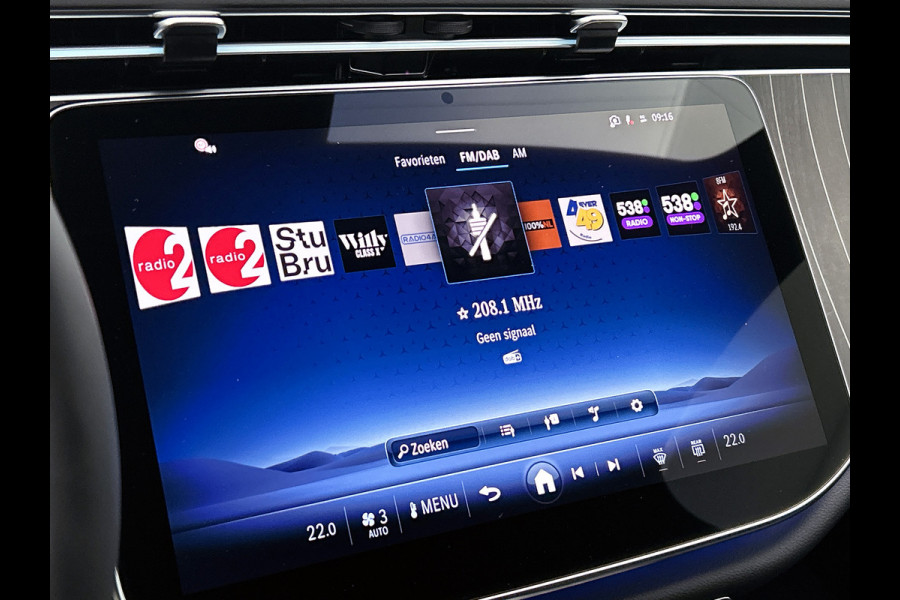 Mercedes-Benz E-Klasse 300 e Business Solution Luxury | Winterpakket | Comfortpakket Plus | Parkeerpakket met 360°-camera | Trekhaak | Stoelverwarming | Smartphone integratie |