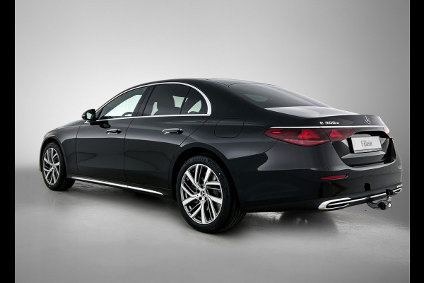Mercedes-Benz E-Klasse 300 e Business Solution Luxury | Winterpakket | Comfortpakket Plus | Parkeerpakket met 360°-camera | Trekhaak | Stoelverwarming | Smartphone integratie |