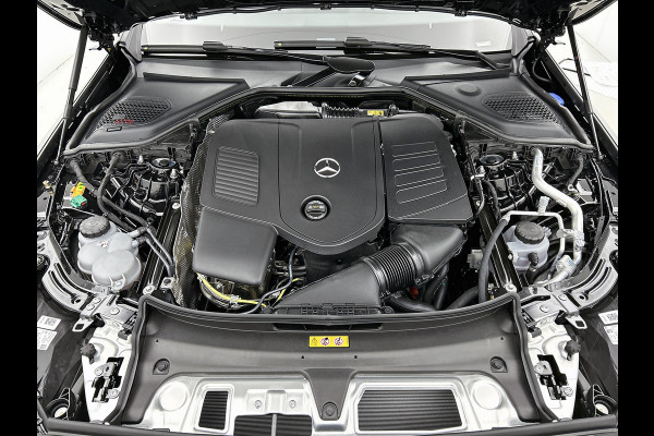 Mercedes-Benz E-Klasse 300 e Business Solution Luxury | Winterpakket | Comfortpakket Plus | Parkeerpakket met 360°-camera | Trekhaak | Stoelverwarming | Smartphone integratie |