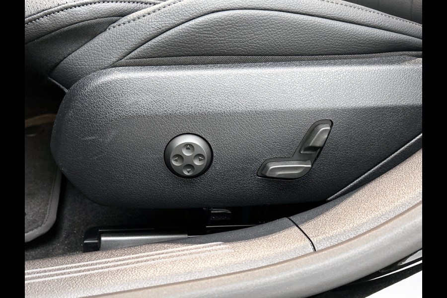 Mercedes-Benz E-Klasse 300 e Business Solution Luxury | Winterpakket | Comfortpakket Plus | Parkeerpakket met 360°-camera | Trekhaak | Stoelverwarming | Smartphone integratie |