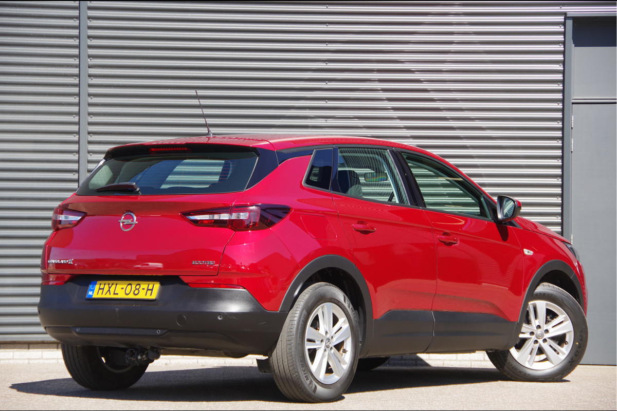 Opel Grandland X 1.2 Turbo Elegance TREKHAAK, APPLE CARPLAY/ANDROID AUTO, PARKEERSENSOREN