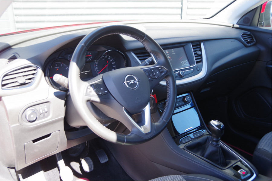 Opel Grandland X 1.2 Turbo Elegance TREKHAAK, APPLE CARPLAY/ANDROID AUTO, PARKEERSENSOREN