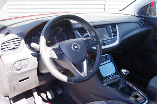 Opel Grandland X 1.2 Turbo Elegance TREKHAAK, APPLE CARPLAY/ANDROID AUTO, PARKEERSENSOREN