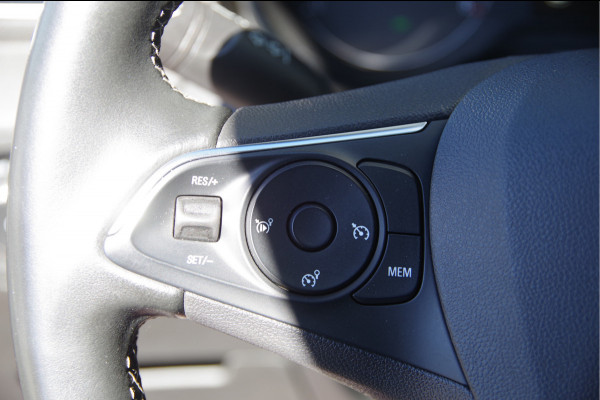 Opel Grandland X 1.2 Turbo Elegance TREKHAAK, APPLE CARPLAY/ANDROID AUTO, PARKEERSENSOREN