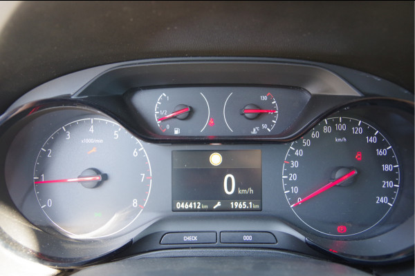 Opel Grandland X 1.2 Turbo Elegance TREKHAAK, APPLE CARPLAY/ANDROID AUTO, PARKEERSENSOREN