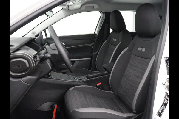 Jeep Avenger Longtitude 54 kWh | SOH 96.6% | Stoelverwarming | Carplay | Navigatie | Full LED | Warmtepomp | Keyless | Climate control | Digital Cockpit | Cruise control