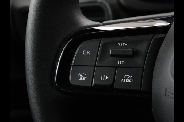 Jeep Avenger Longtitude 54 kWh | SOH 96.6% | Stoelverwarming | Carplay | Navigatie | Full LED | Warmtepomp | Keyless | Climate control | Digital Cockpit | Cruise control