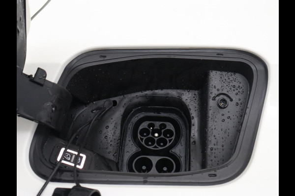 Jeep Avenger Longtitude 54 kWh | SOH 96.6% | Stoelverwarming | Carplay | Navigatie | Full LED | Warmtepomp | Keyless | Climate control | Digital Cockpit | Cruise control