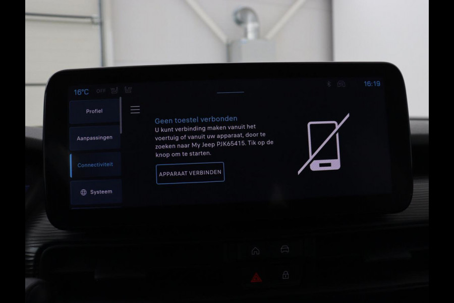 Jeep Avenger Longtitude 54 kWh | SOH 96.6% | Stoelverwarming | Carplay | Navigatie | Full LED | Warmtepomp | Keyless | Climate control | Digital Cockpit | Cruise control